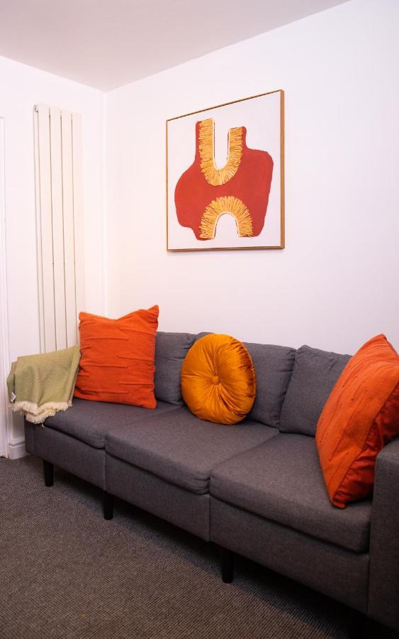 Ideal Contractors Family Group Stay With 3 Double Bedrooms Near Gloucester Quays And Parking Hempstead  Zewnętrze zdjęcie